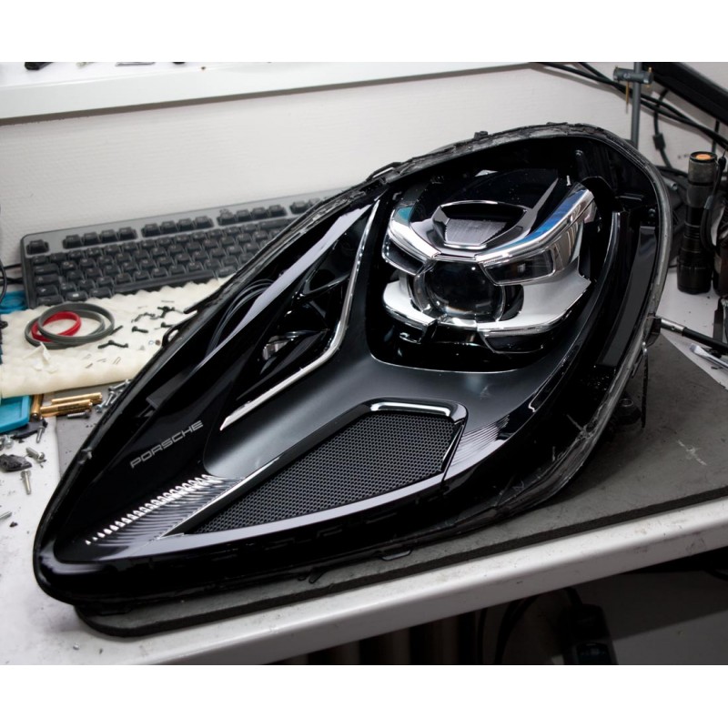 Porsche Macan Scheinwerfer Tagfahrlicht, Fernlicht und Abblendlicht Reparatur